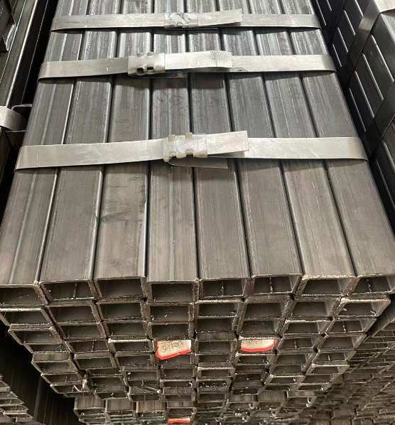 海南工业用梯子 镀锌管焊接梯子 铁梯子方管梯